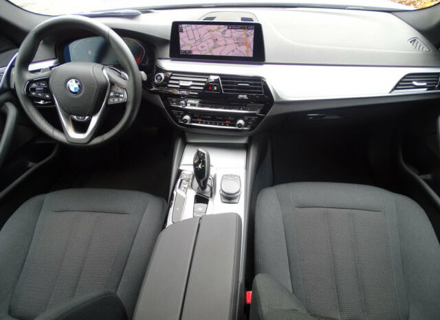 BMW rad 5 520d xDrive A/T full